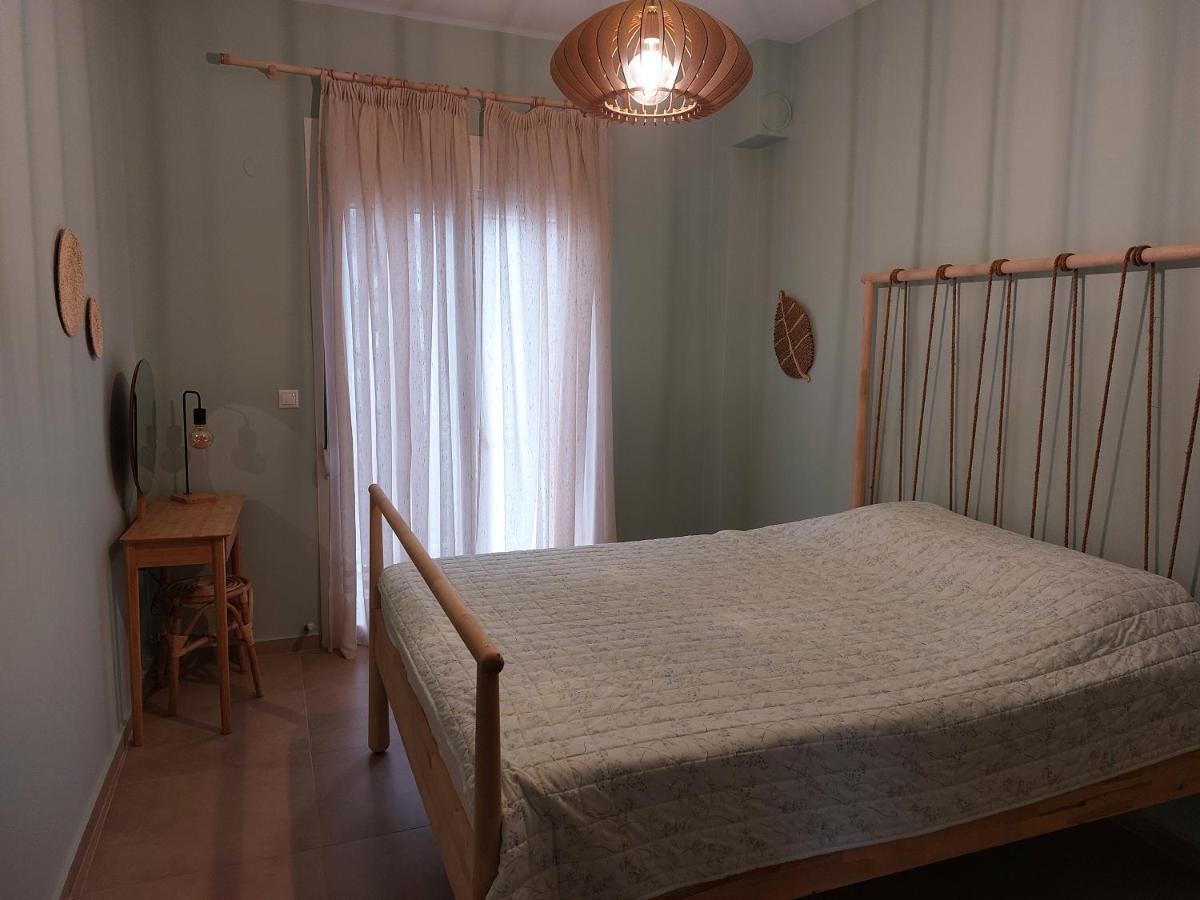 Ferienwohnung Sea Breeze Nea Iraklitsa Exterior foto